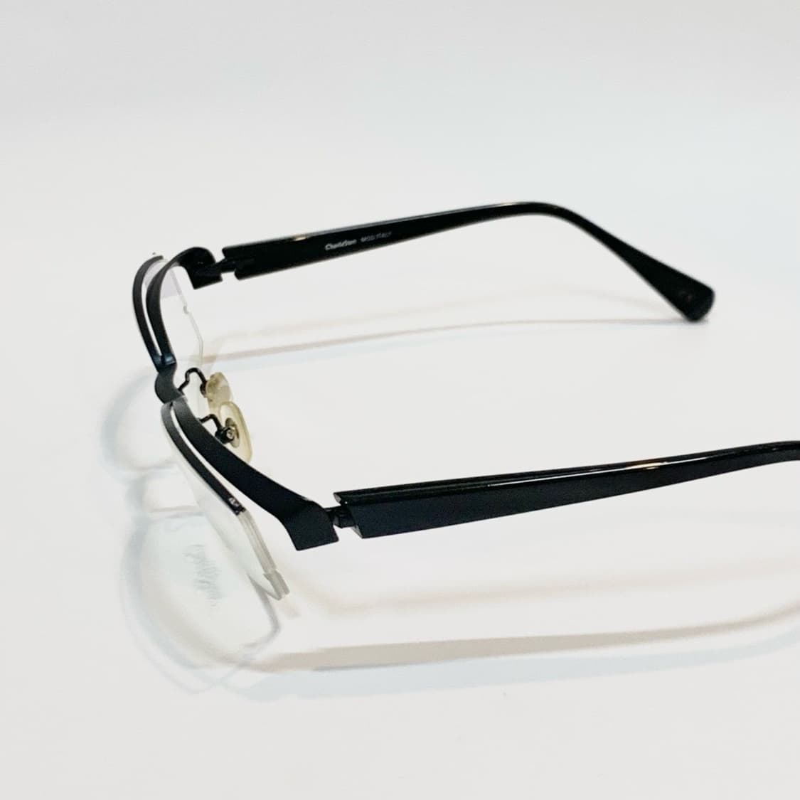 [픽키-675] 하프메탈 반무테 프레임 투라인 블랙 브릿지 포인트 유니크 상품이미지3