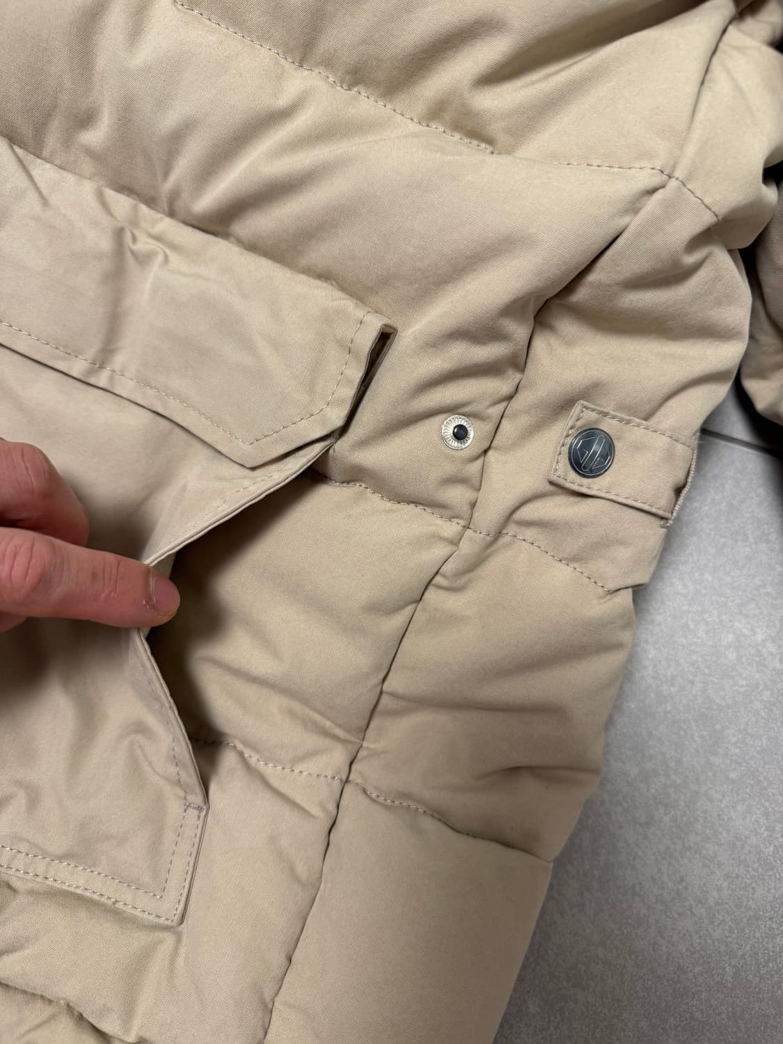 골든구스다운자켓 xs 상품이미지9