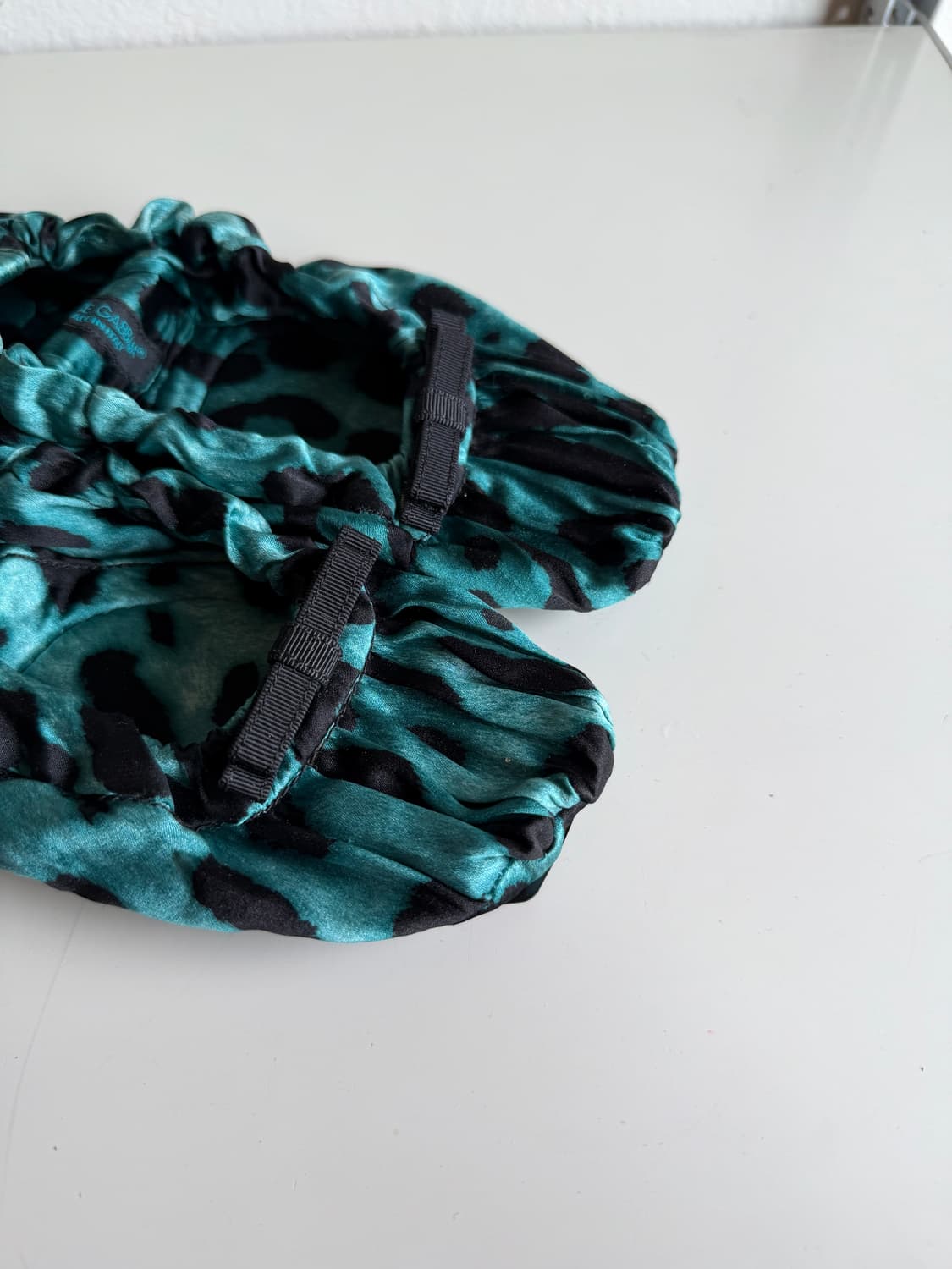 돌체앤가바나 레오파드 실크 플랫 슈즈 상품이미지2