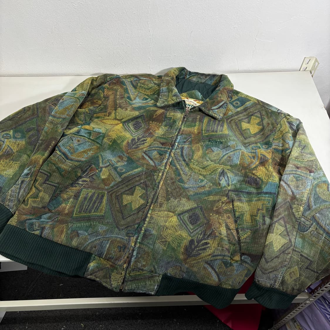 L 105 에드윈 오버핏 누빔 코듀로이 그라피티점퍼 상품이미지2