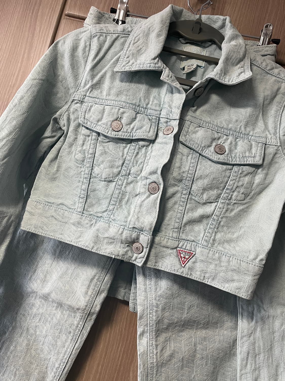 게스 크롭 데님자켓 상품이미지2