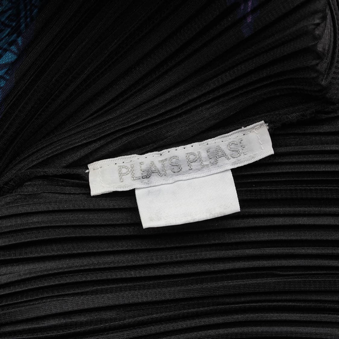 플리츠플리즈 물고기 프린트 반팔 셔츠 3 상품이미지3