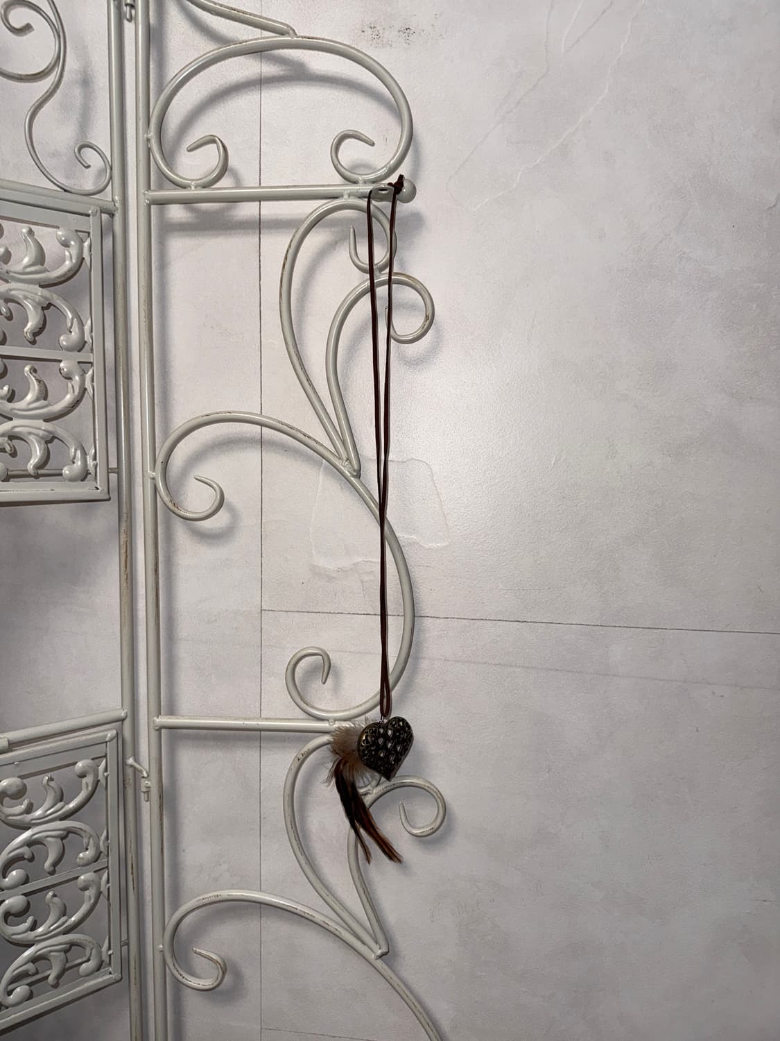 Bold heart pendant feather necklace  상품이미지3