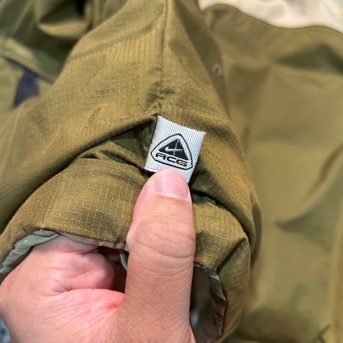 [L] 나이키acg 리버시블 THERMAL LAYER2덕다운 푸퍼 패딩 상품이미지7