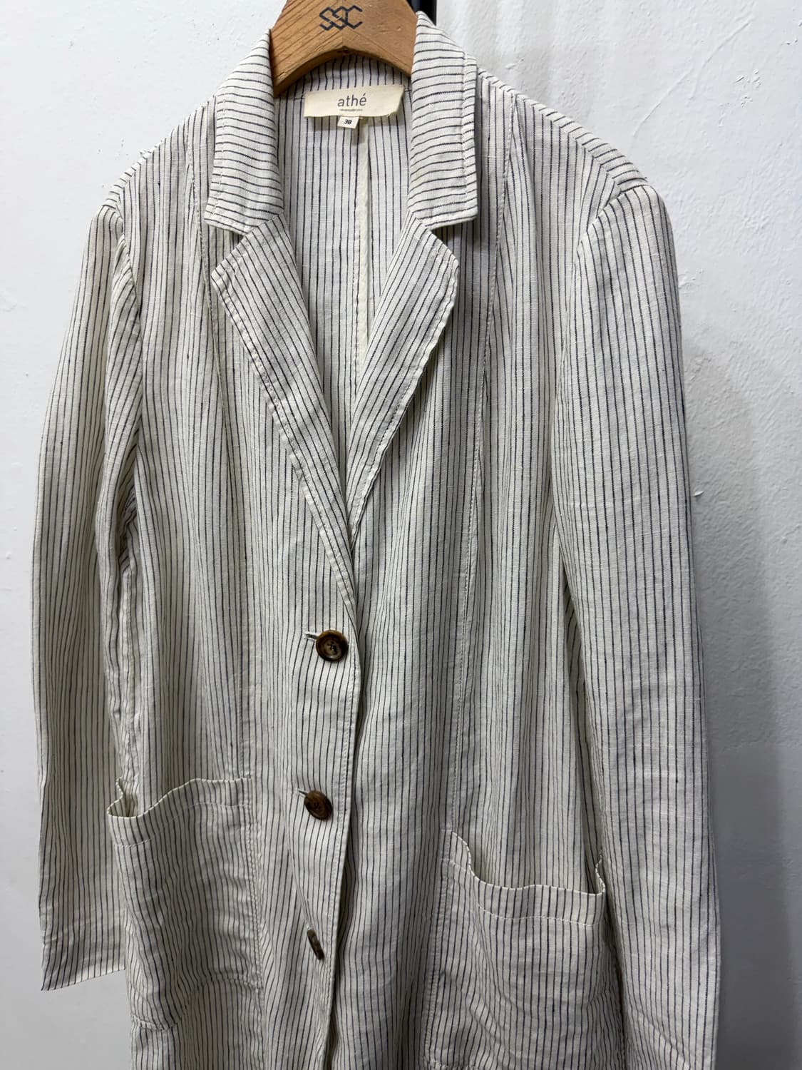 정품) 아떼바네사브루노 루즈핏 스트라이프 린넨 자켓 38 상품이미지3