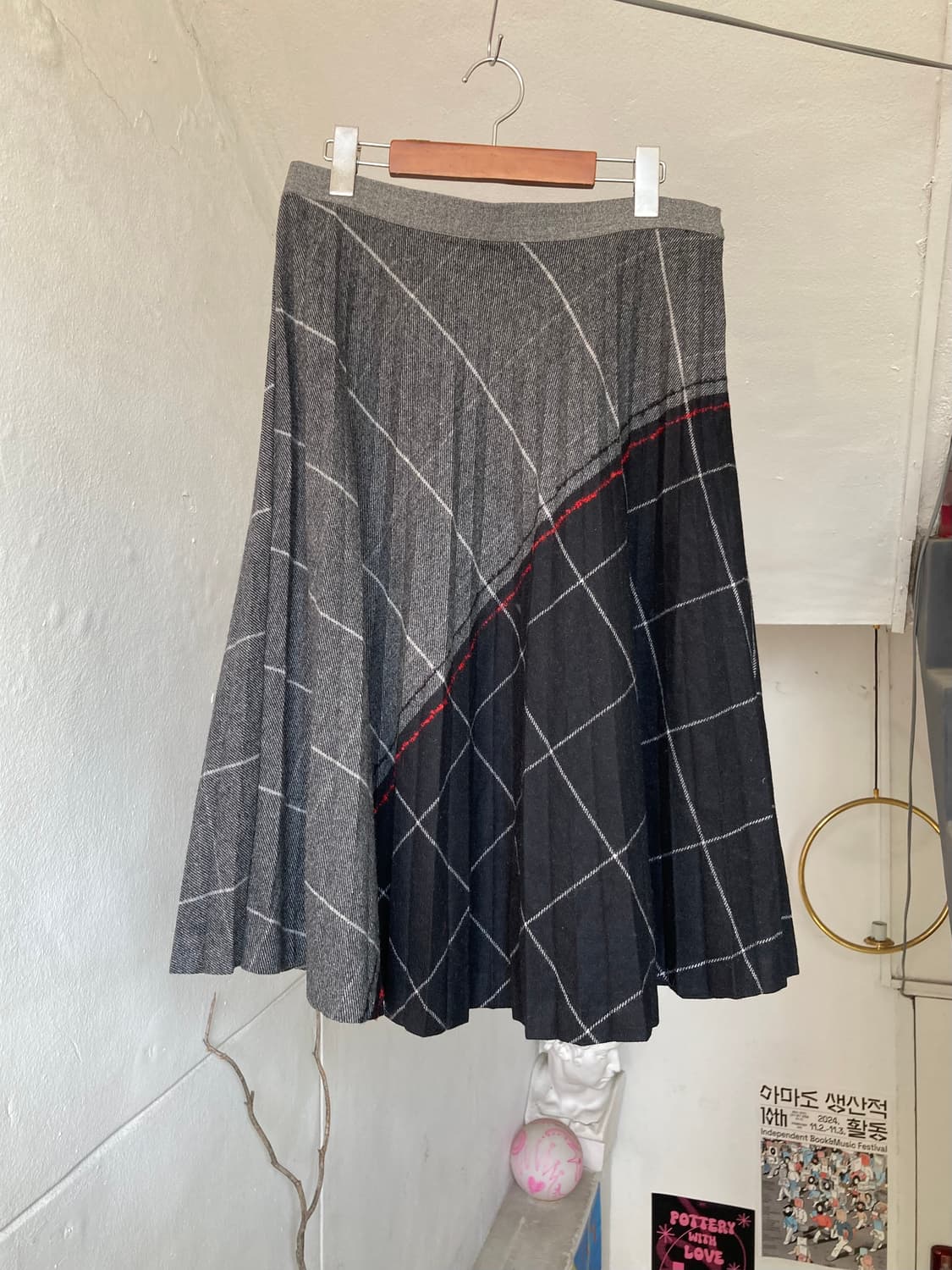 울 플리츠 플레어 미디 스커트 상품이미지5