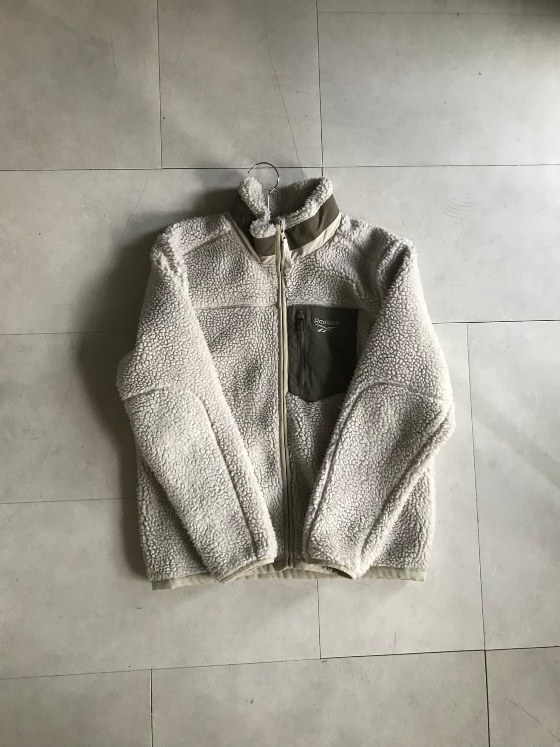 리복 아이보리 카키 후리스 상품이미지6