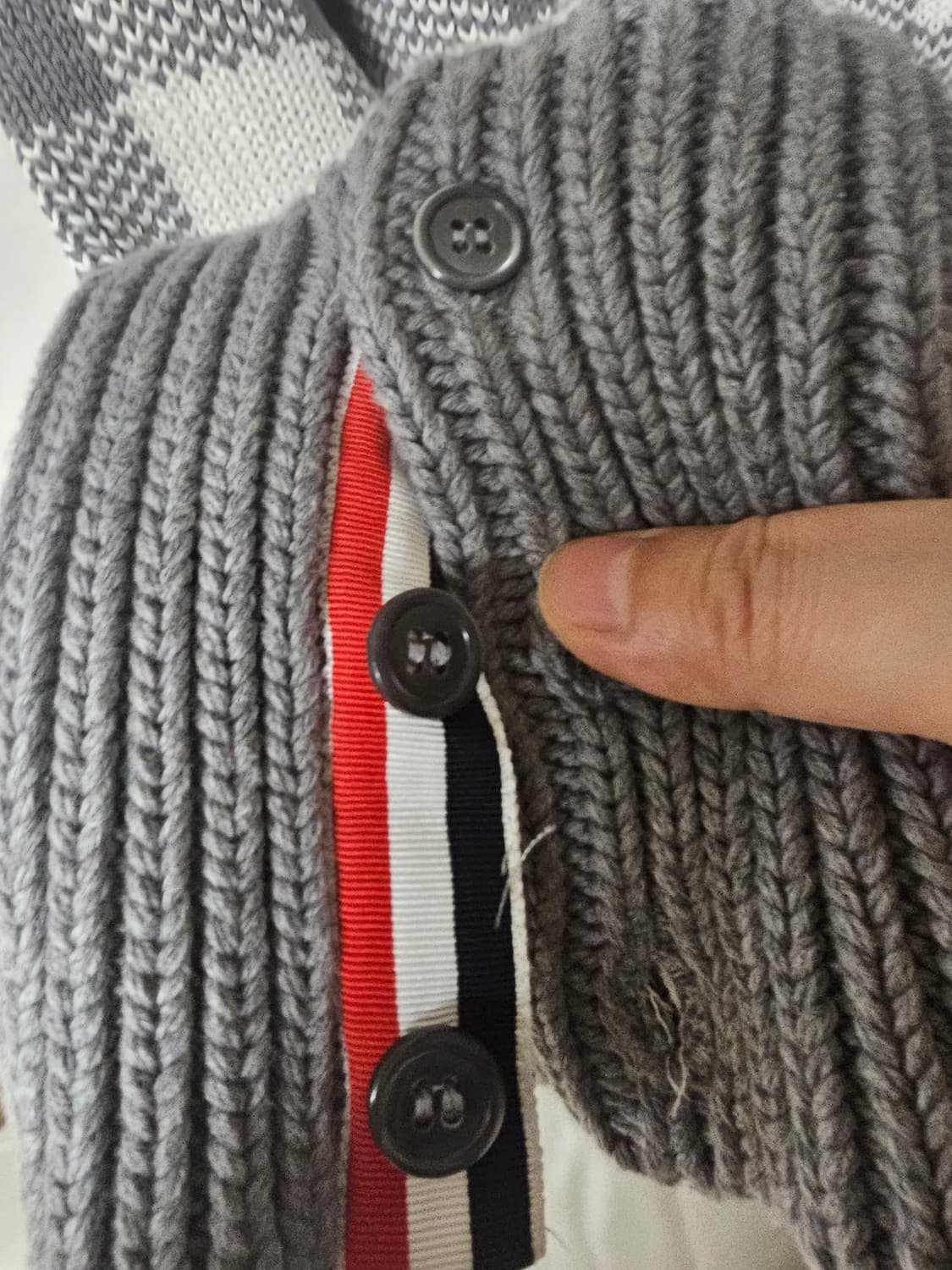 톰브라운  4 바 깅엄 체크 자카드 니트(4/새상품급/정품) 상품이미지7