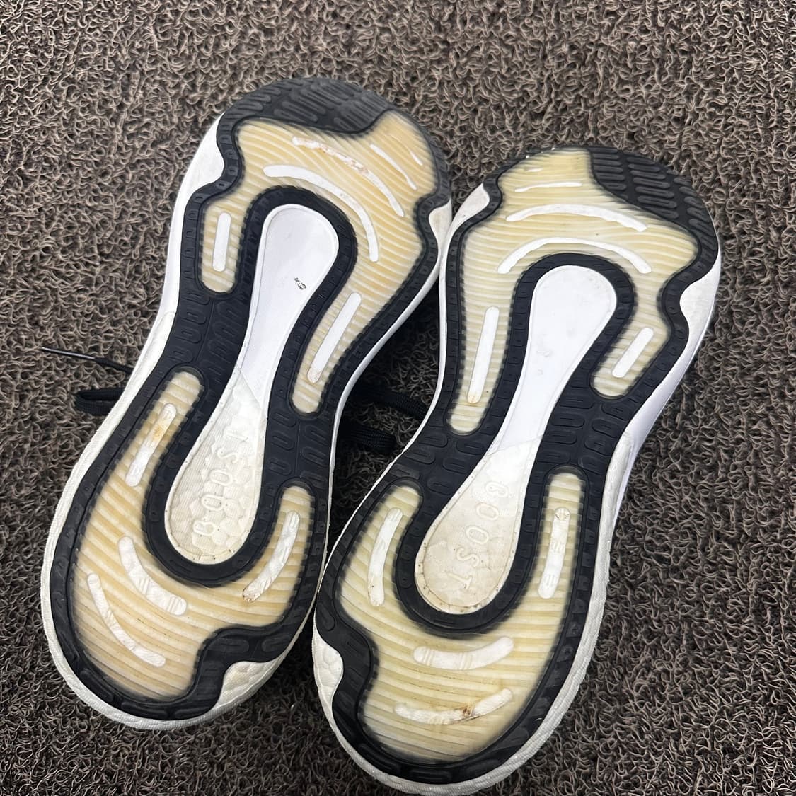 아디다스 슈퍼노바 운동화 러닝화 블랙 270 상품이미지6