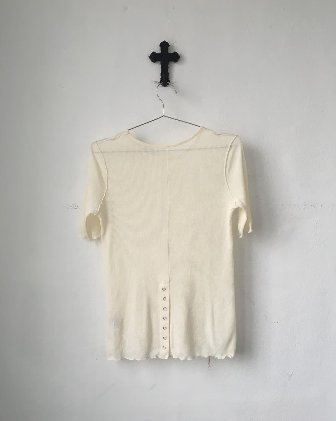 Back button point ribbed t shirt 상품이미지3