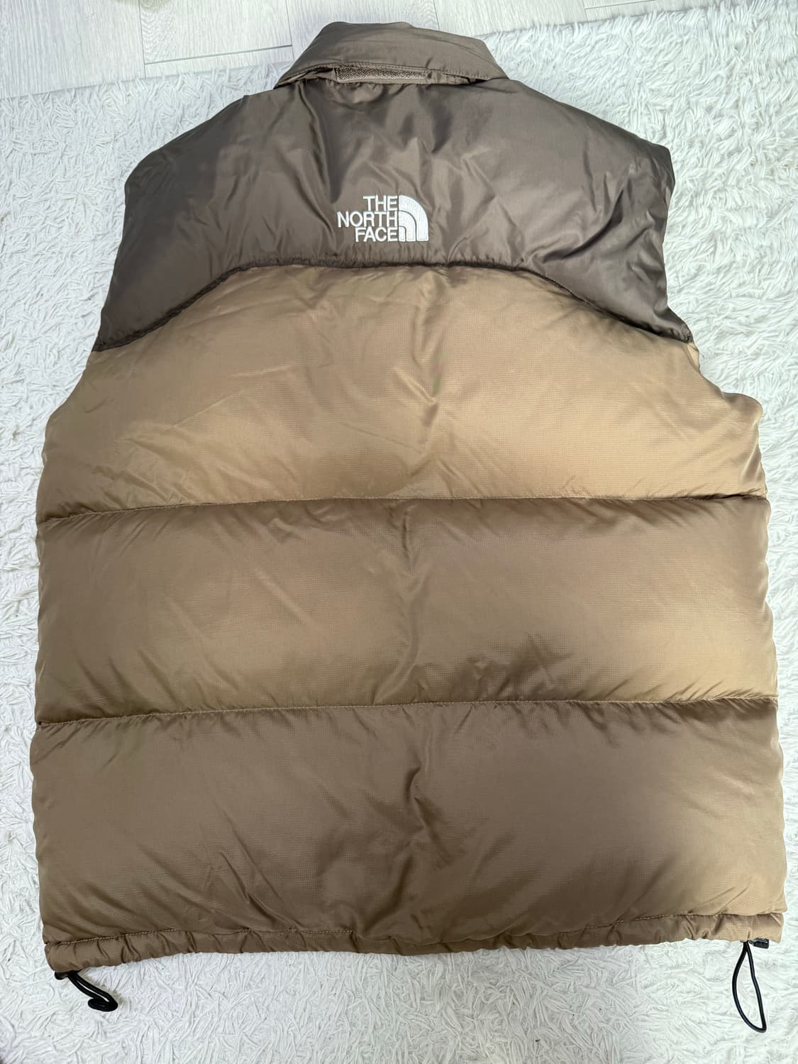 (L)노스페이스 700눕시 중앙로고 조끼 패딩 브라운 상품이미지1
