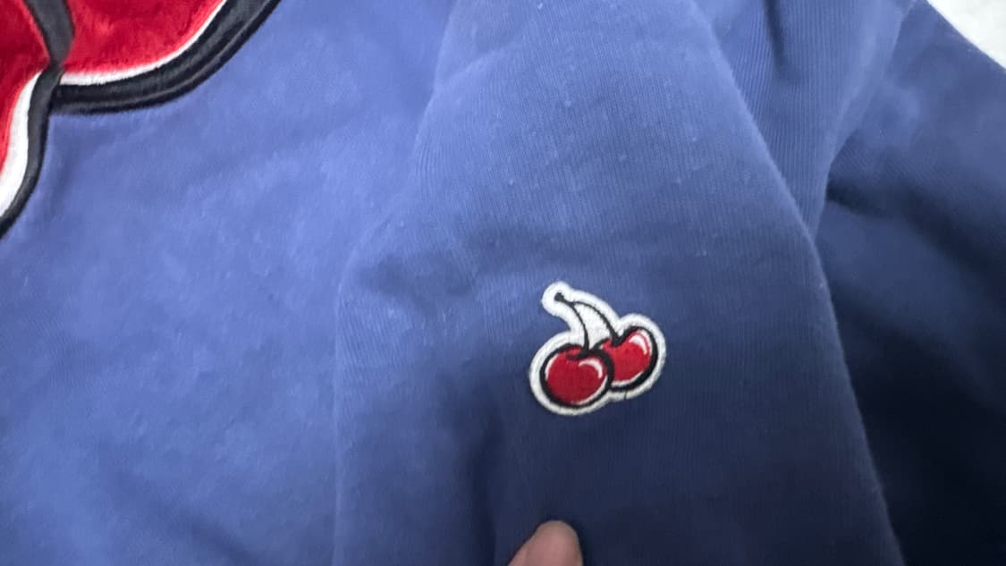 [~2.12] 키르시 퍼 체리 네이비 맨투맨 상품이미지5