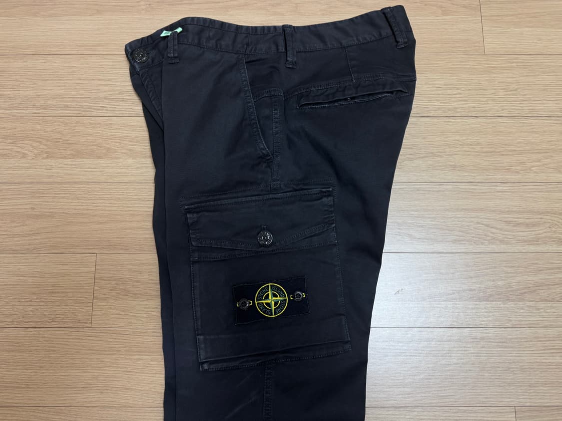 스톤아일랜드 카고 팬츠 상품이미지2