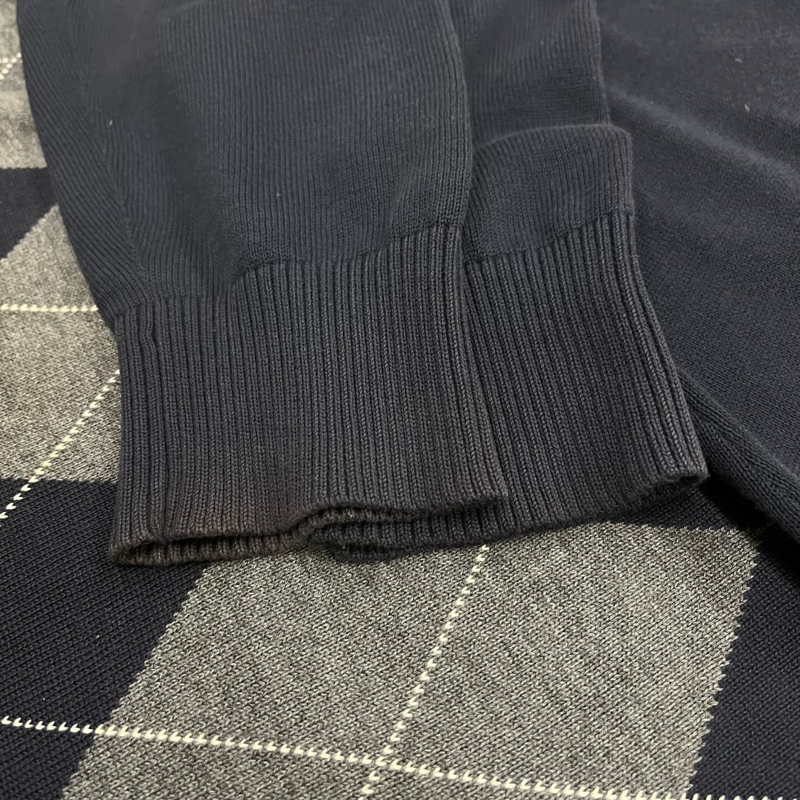 [S] 타미힐피거 아가일 체크 브이넥 니트 네이비 3938 상품이미지5