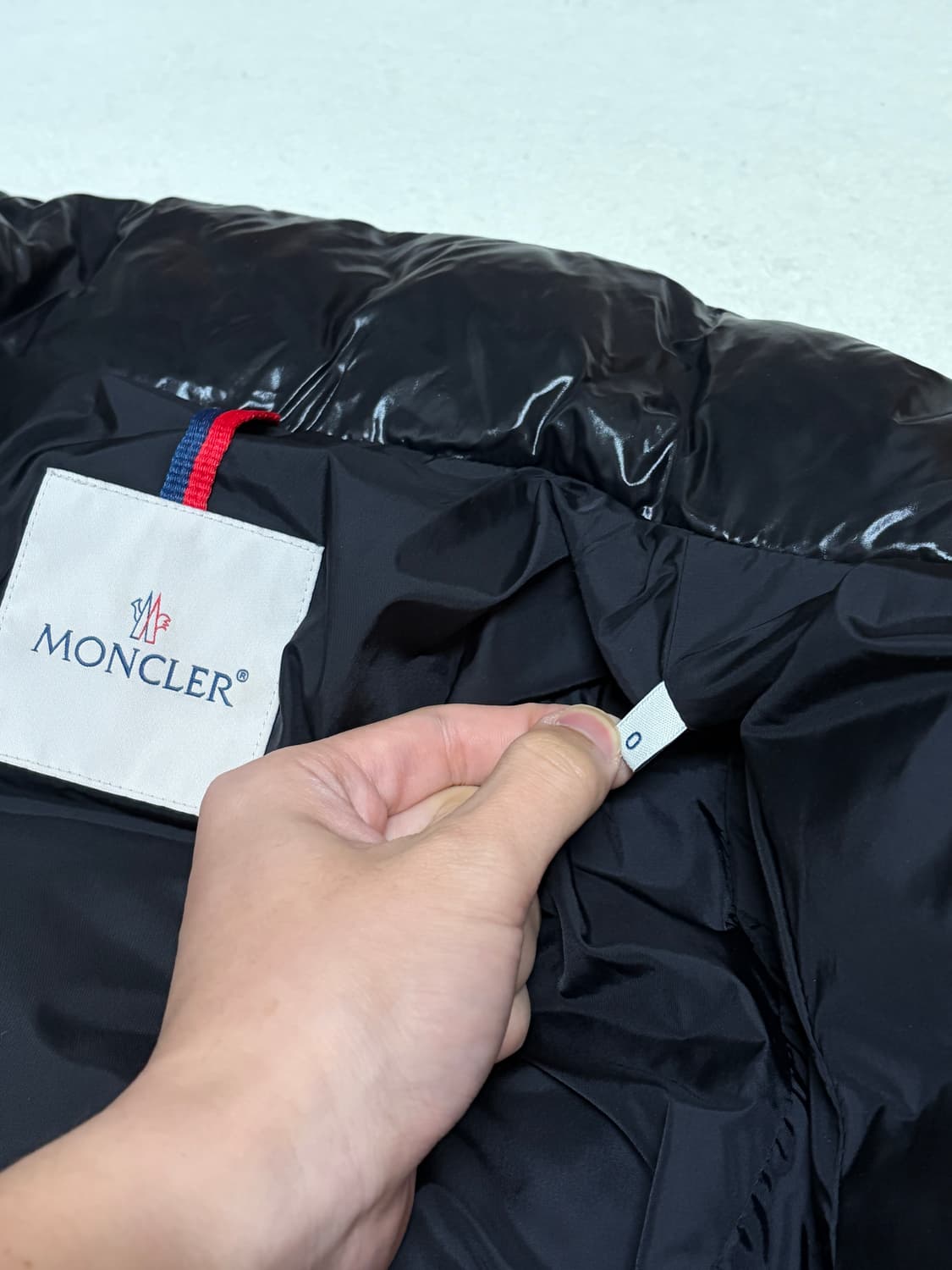 (최상,매장판) 몽클레어 여성 롱패딩 0 몽클레어 유광 롱패딩 0 상품이미지5