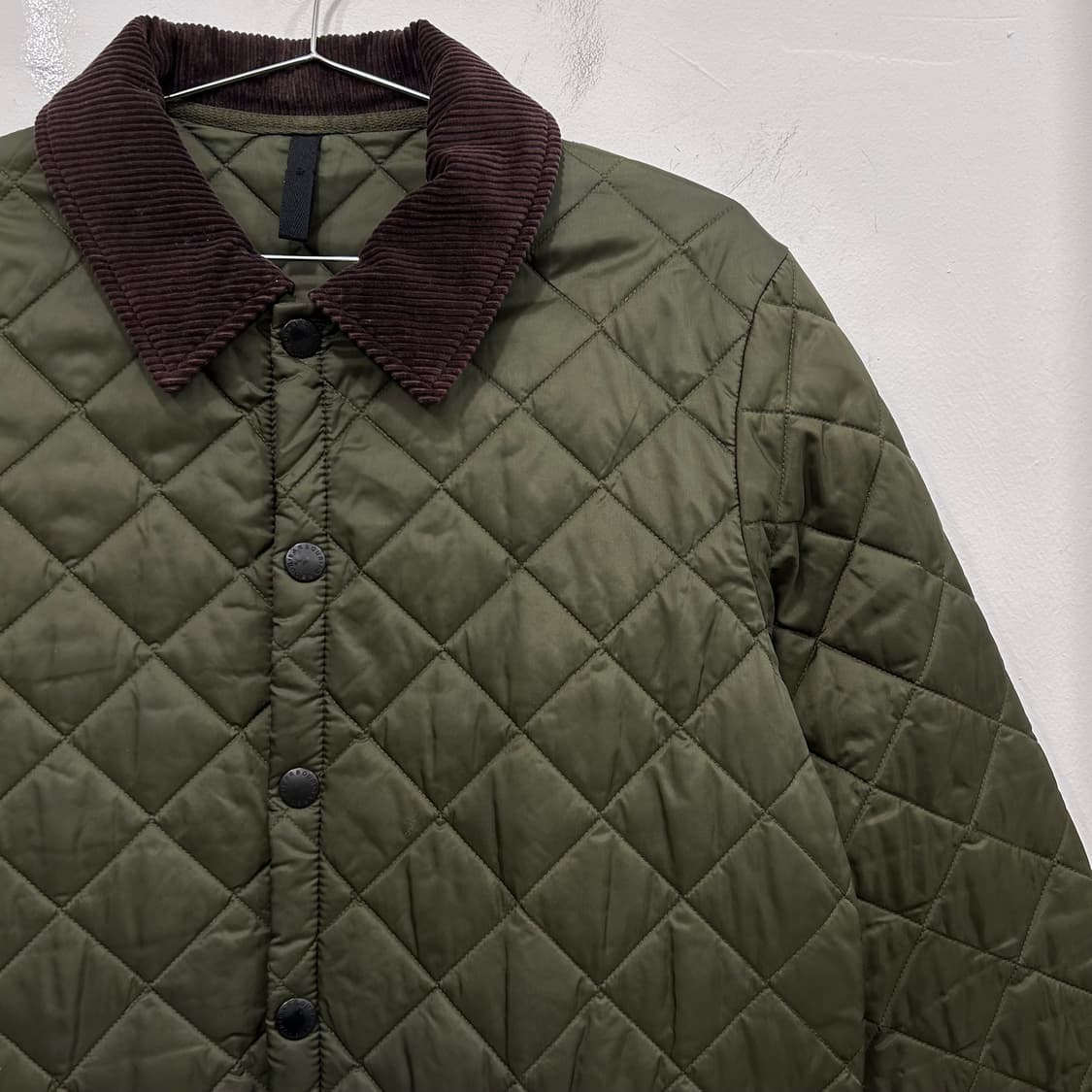 바버 인터네셔널 리데스데일 코듀로이 퀼팅 자켓 상품이미지1