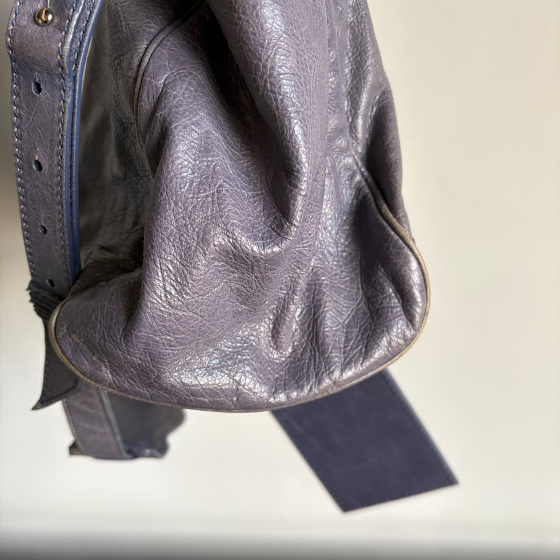 발렌시아가 벨로 모터백 퍼플 상품이미지4