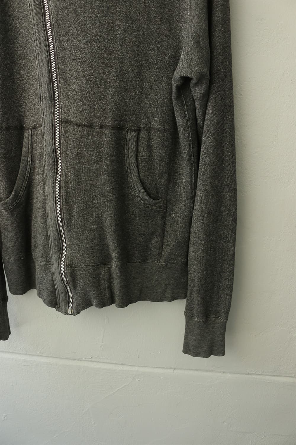 카반 드 주카 비대칭 후드 집업 자켓  상품이미지5