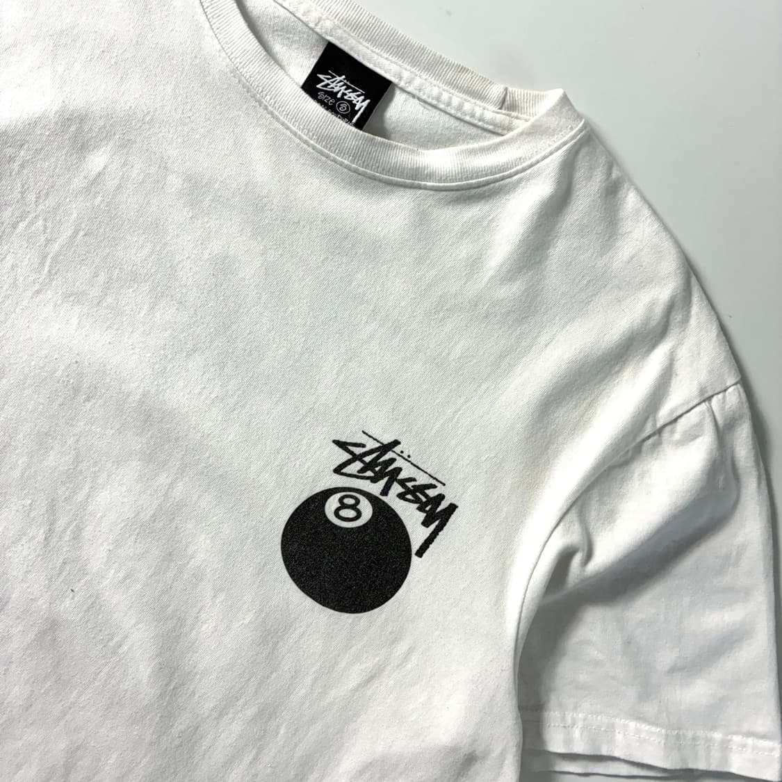 Stussy  스투시 8볼 피그먼트 다이드 블랙 반팔 티셔츠  상품이미지4