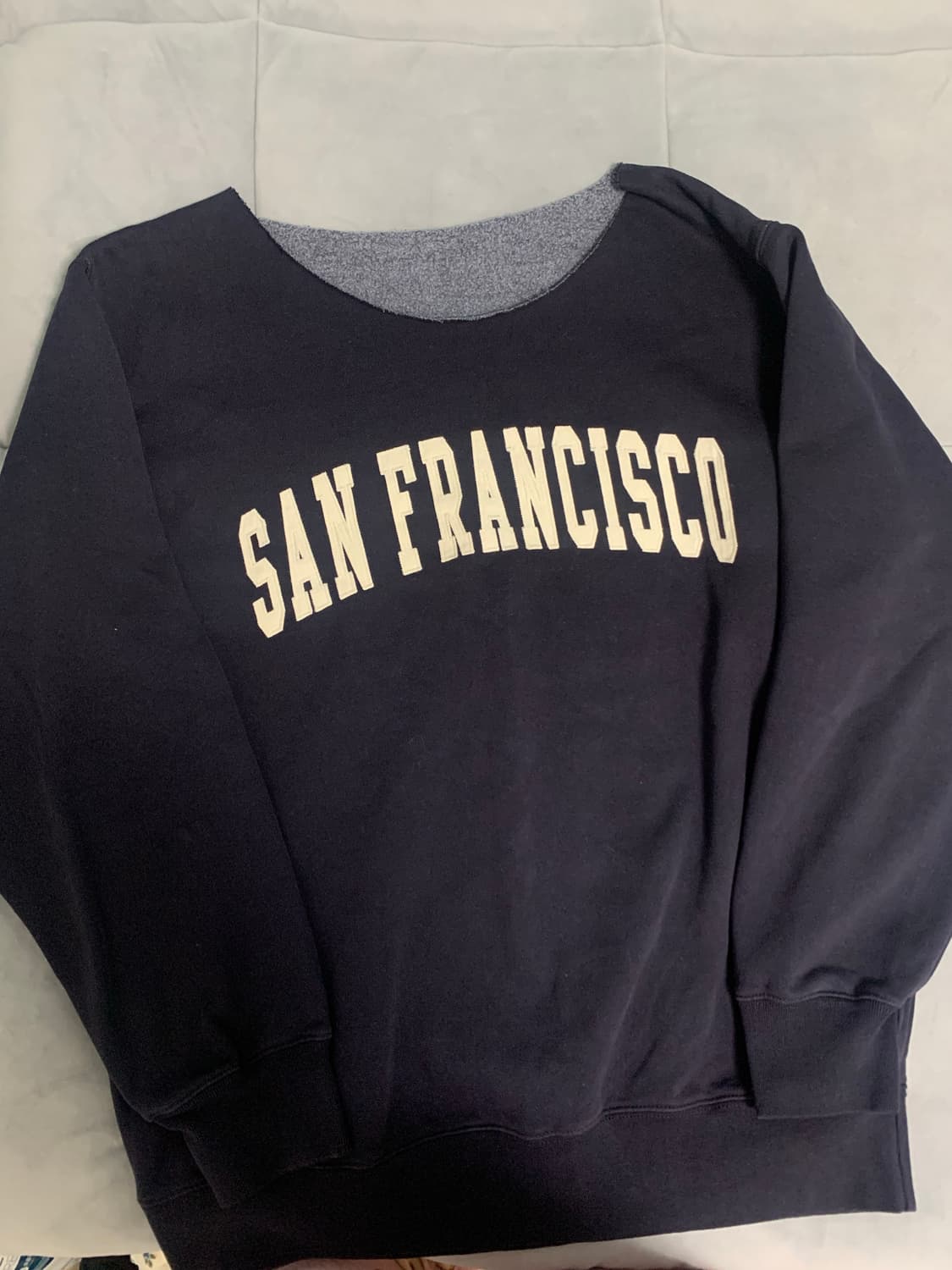 브랜디멜빌 원숄더 맨투맨 상품이미지1