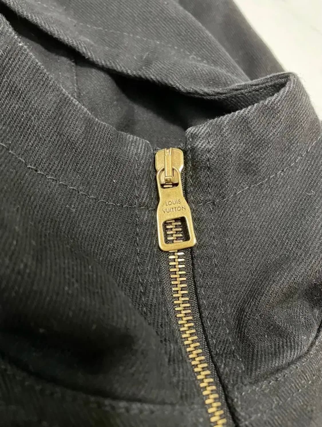 루이비통 모노그램 카펜터 데님 후드 자켓 50 백화점택 상품이미지2