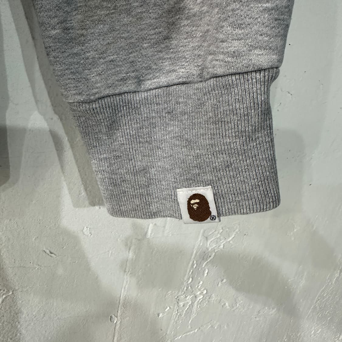 베이프 그레이 맨투맨 L 상품이미지3