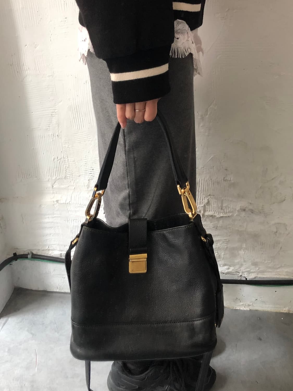Miu Miu 미우미우 블랙 마드라스 숄더백 상품이미지3
