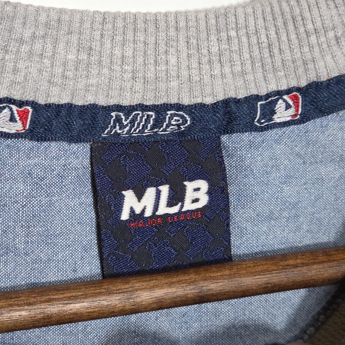 MLB 뉴욕양키스 그레이 맨투맨 상품이미지6