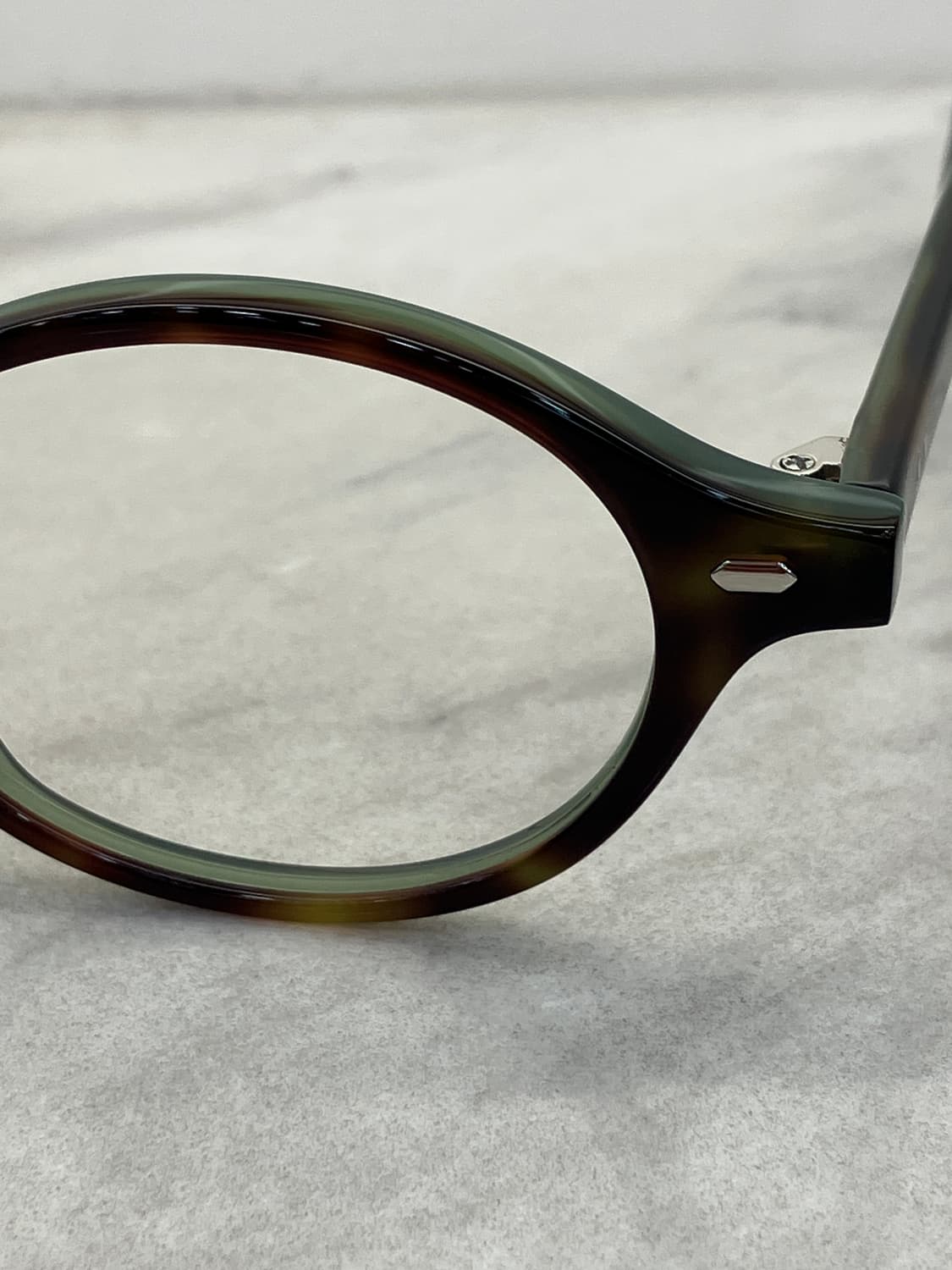 하츠 Hatz 긱시크 옥브라운 오벌 뿔테 Jade brown 상품이미지6