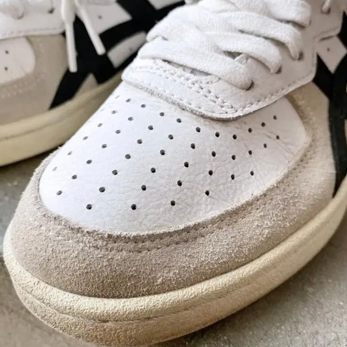 [정품]오니즈카 타이거 GSM-D5K2Y 화이트블랙 스니커즈(235) 상품이미지4