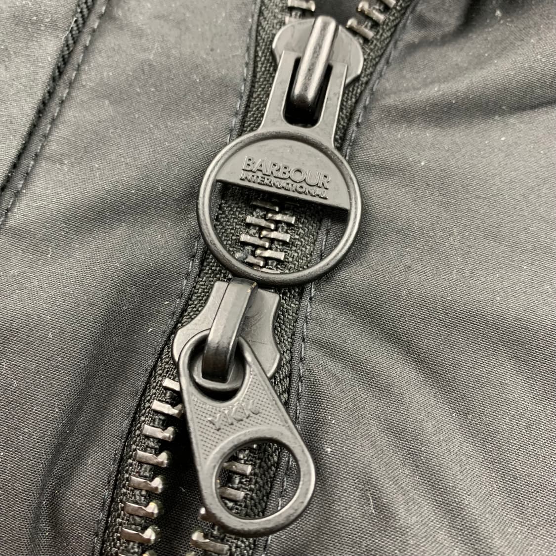 바버x엔지니어드가먼트 인터내셔널 레녹스 왁스 자켓 블랙 상품이미지4