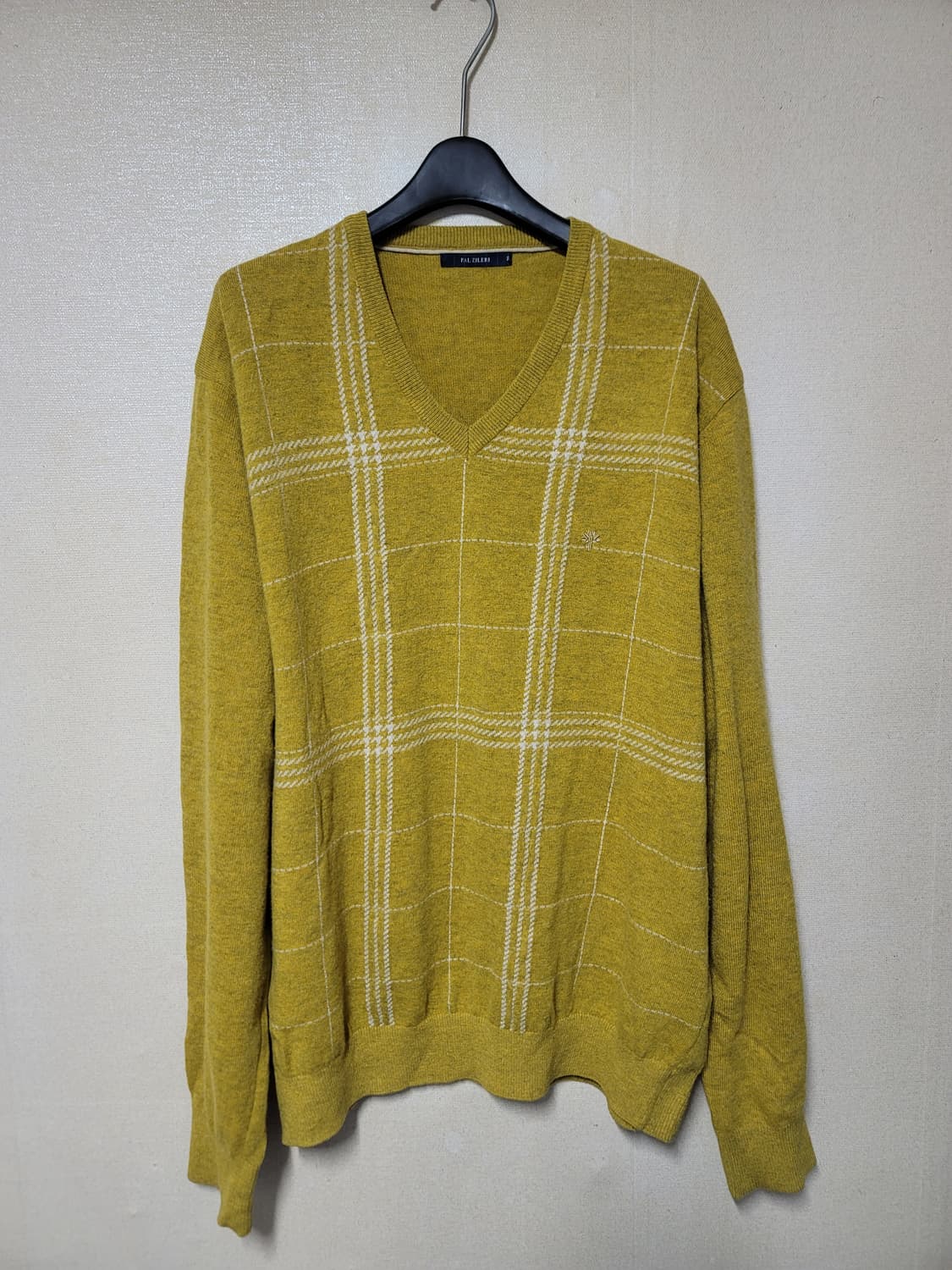 빨질레리 브이넥 니트 상품이미지1