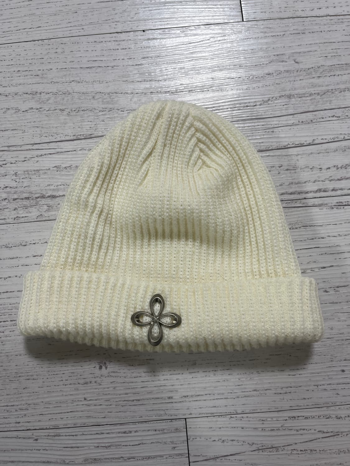 써저리 클로버 로고 비니 Ver.2 화이트 상품이미지1