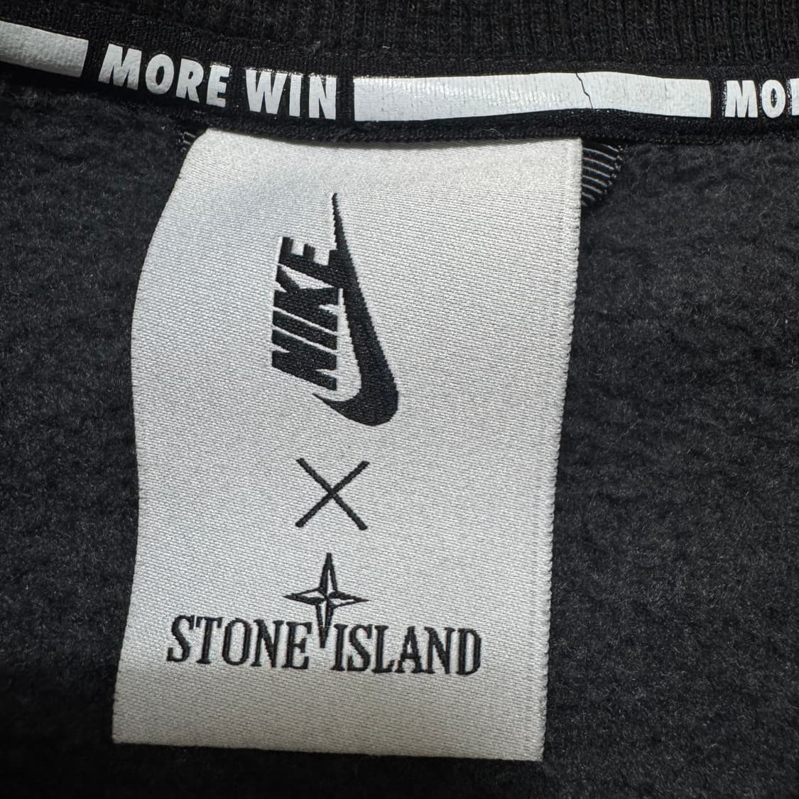 나이키X스톤아일랜드 테크팩 맨투맨  상품이미지7