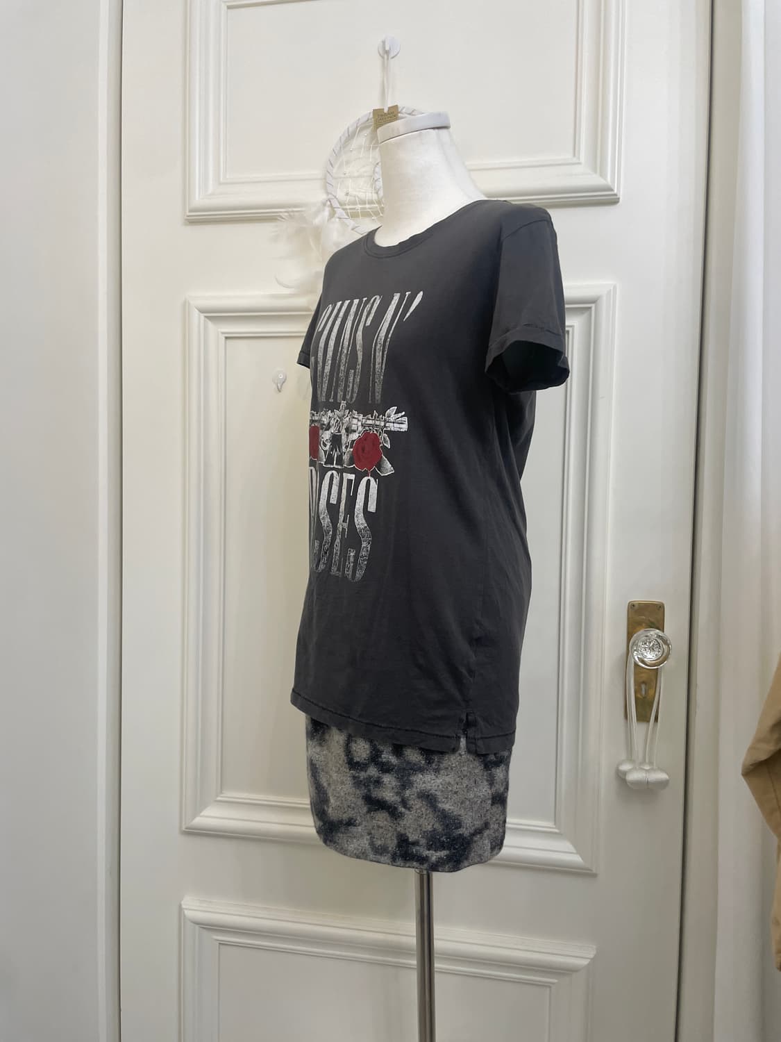 charcoal rose print half sleeve top 상품이미지2