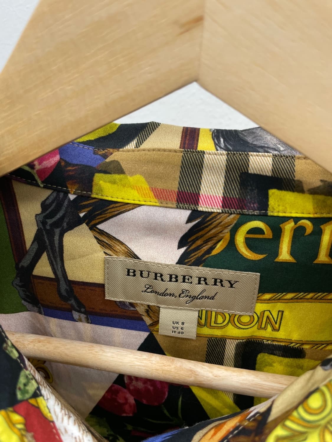 여) 버버리 신형 아카이브 민소매 셔츠 상품이미지6