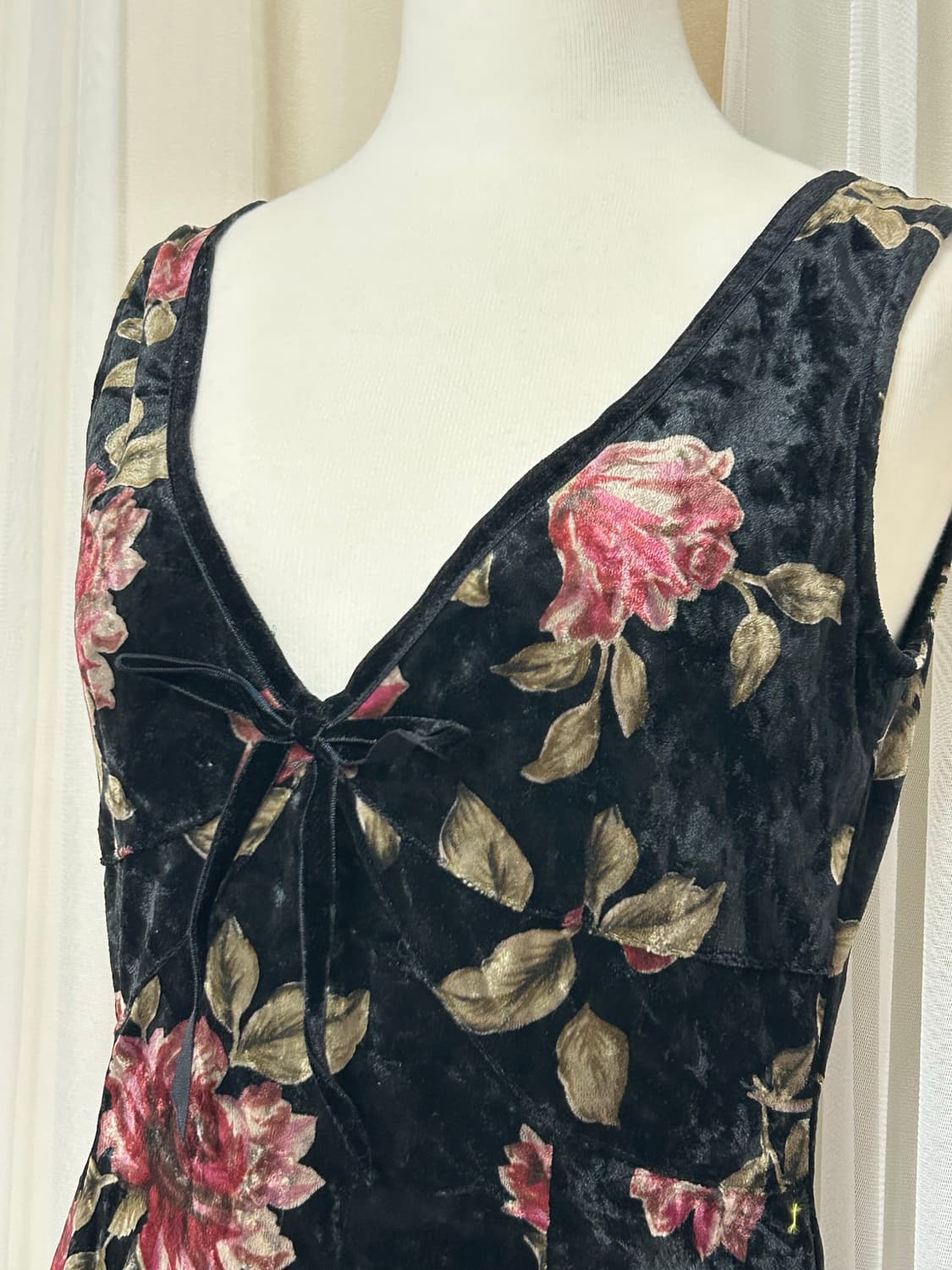 L‘est rose 고딕 플라워 벨벳 리본 원피스 상품이미지2