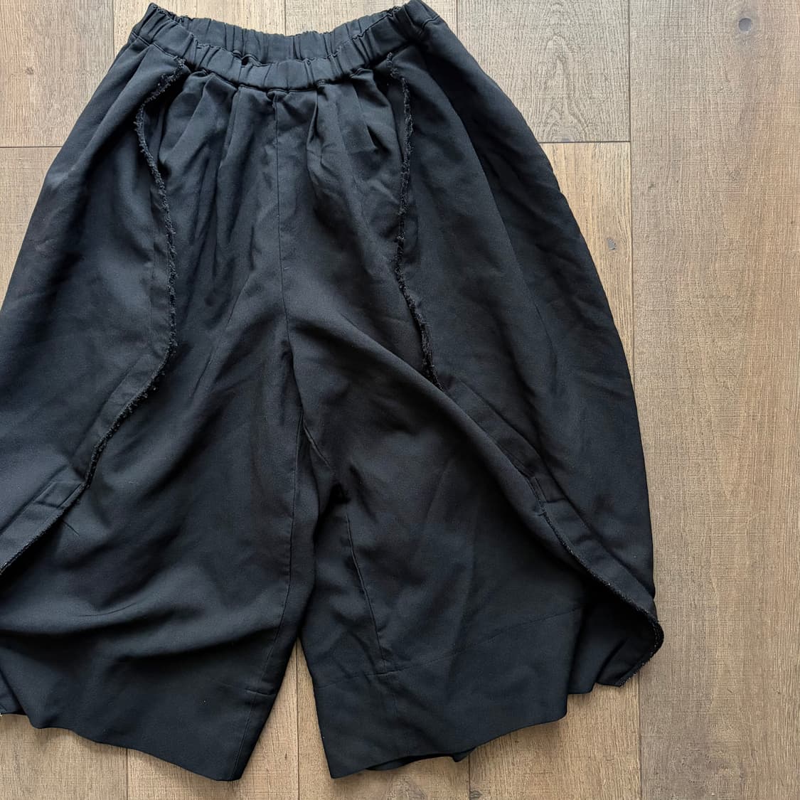 Distressed Ruffle Transformed Pants 상품이미지6