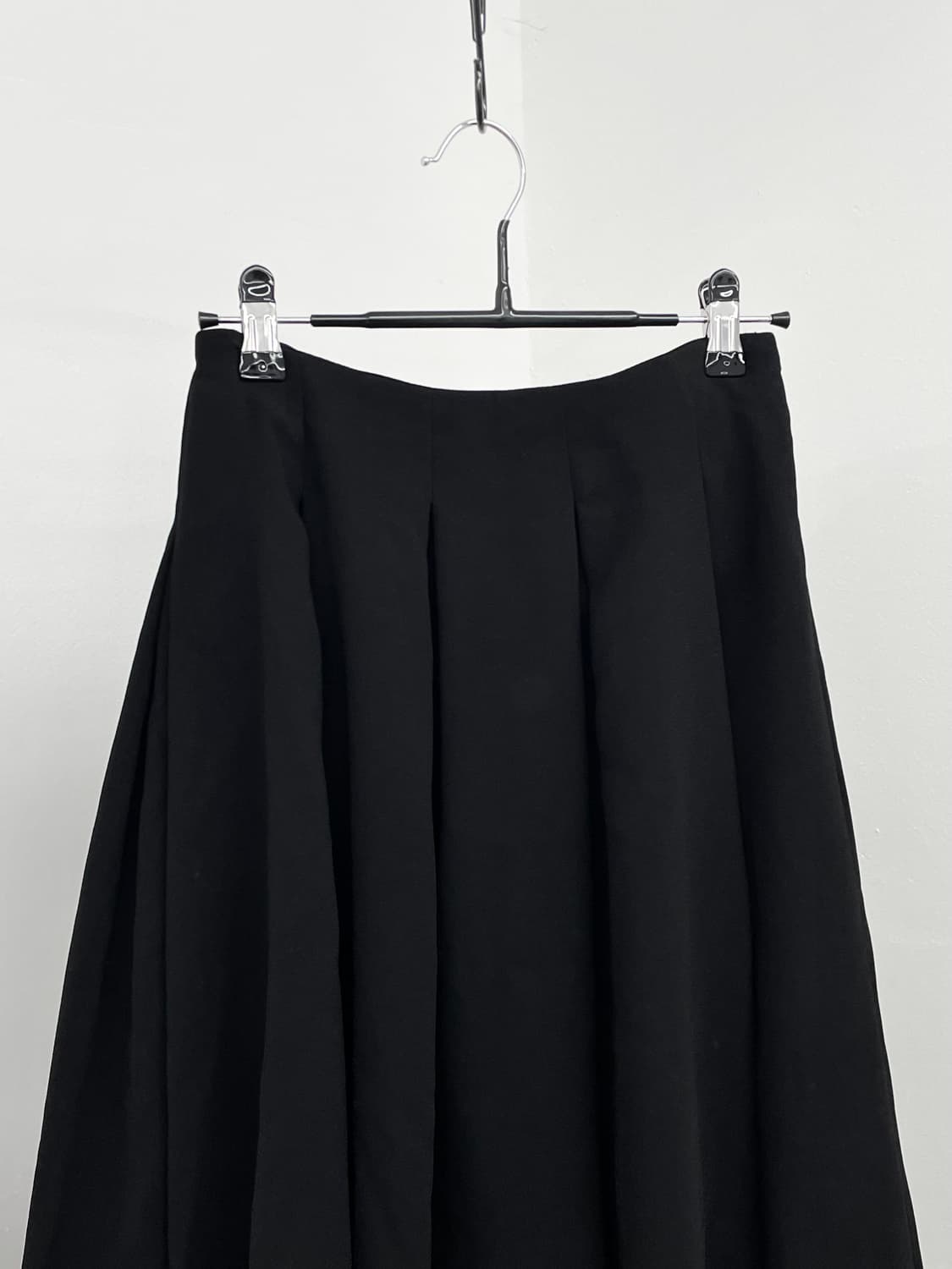 니혼진 너드 블랙 플리츠 스커트 상품이미지5