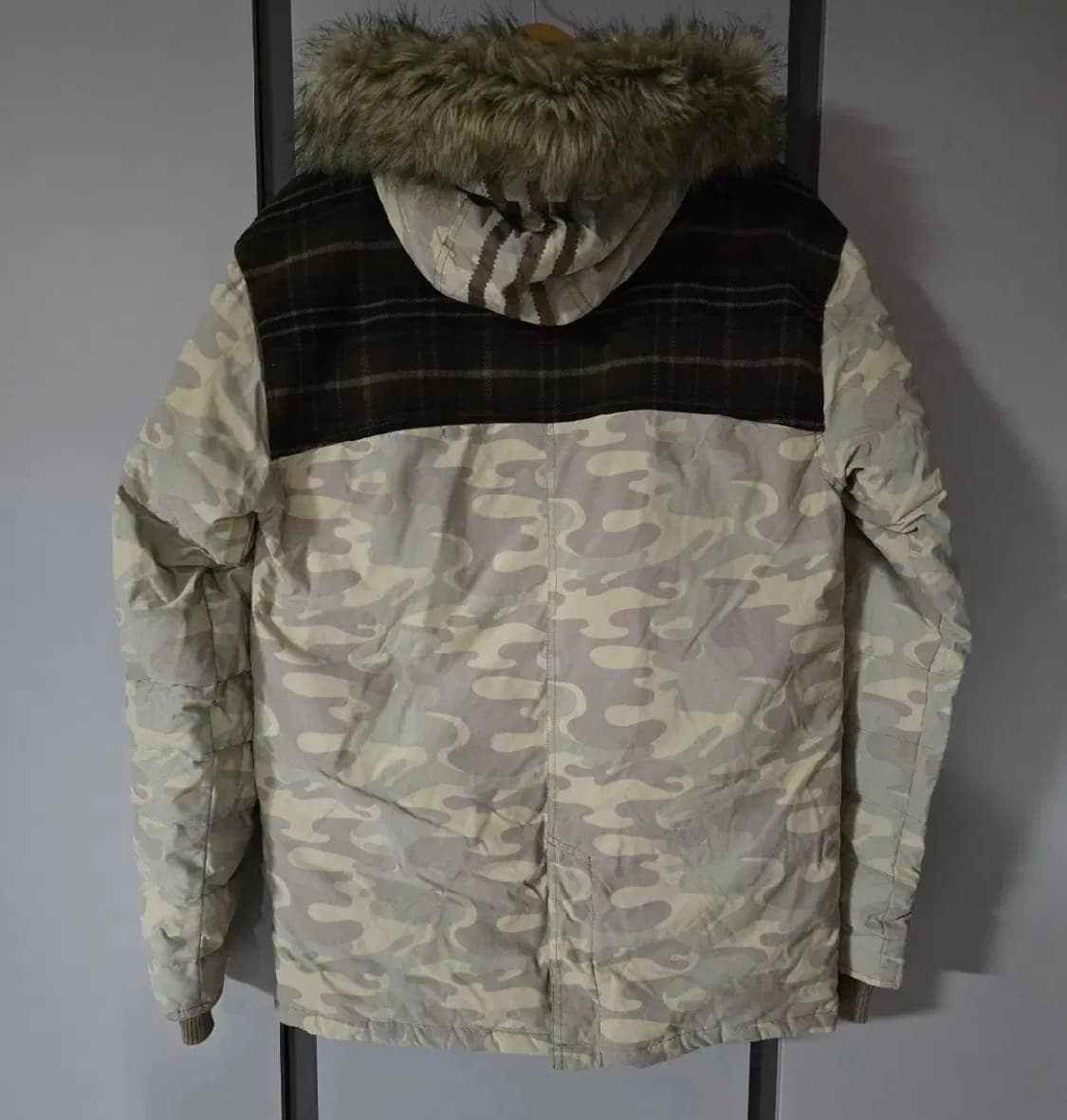 아디다스x버튼 콜라보 점퍼.   싸이즈 95 상품이미지2