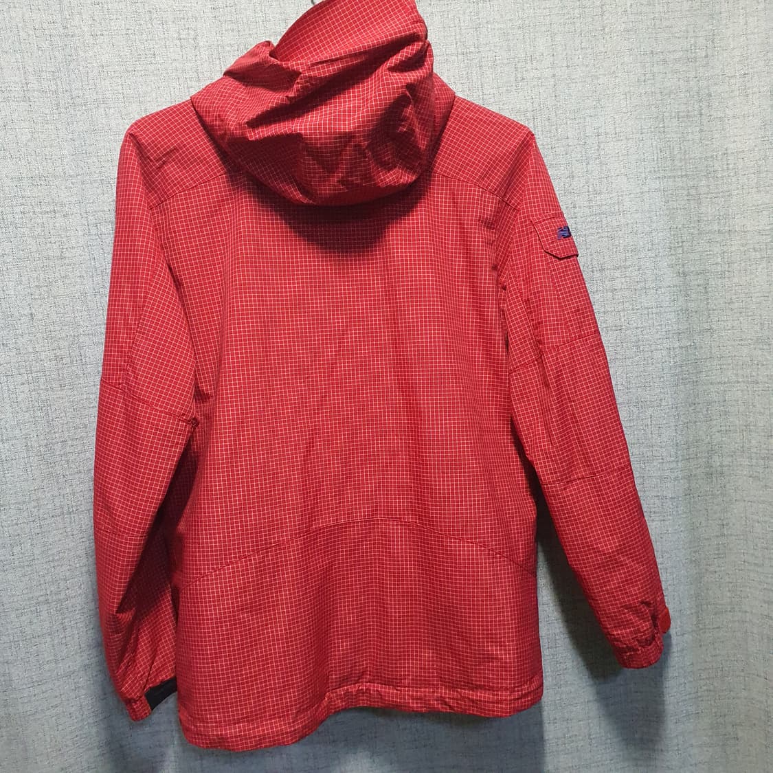 뉴발란스 레드 체크 후드 바람막이  상품이미지2