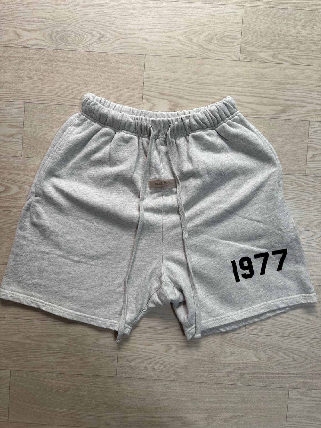 Essentials 1977 반바지 L 상품이미지1