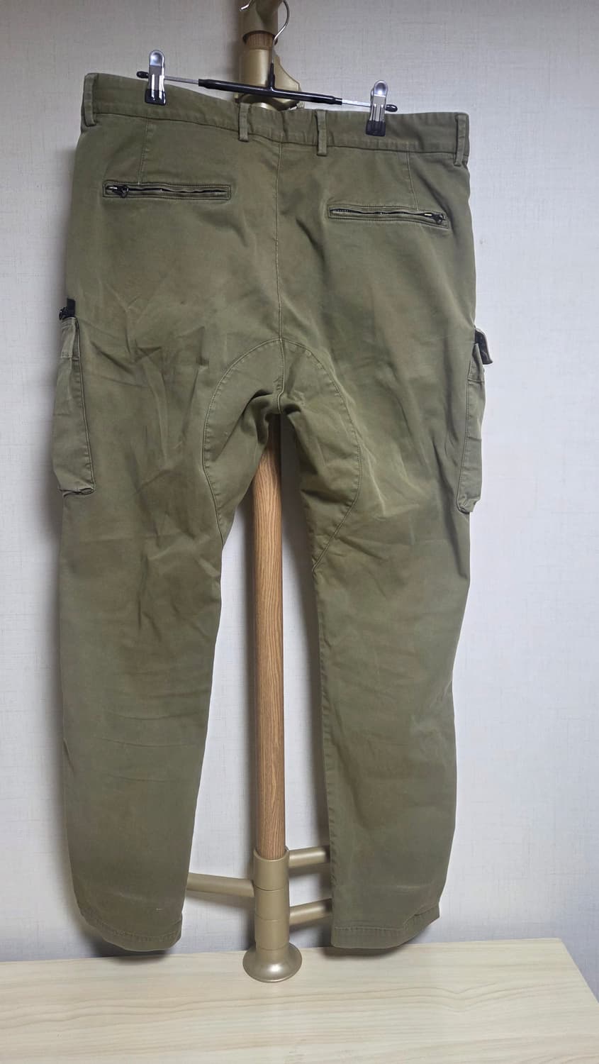 스톤아일랜드 카고팬츠 상품이미지2