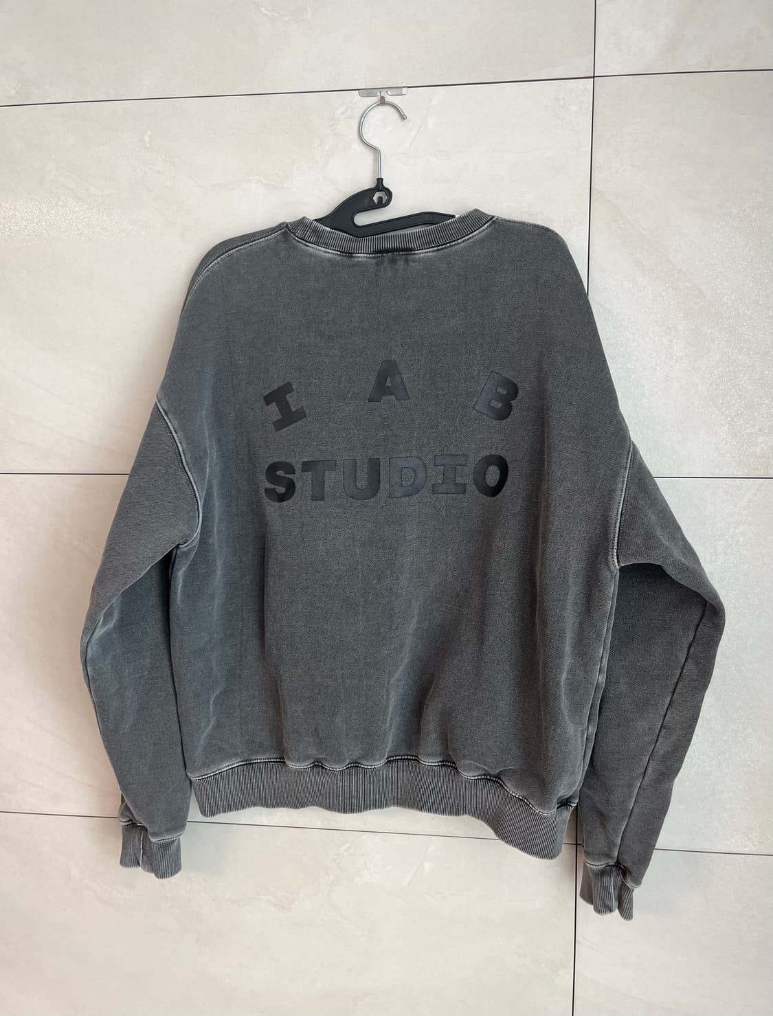 아이앱 스튜디오 피그먼트 스웨트 맨투맨 [M] 상품이미지4