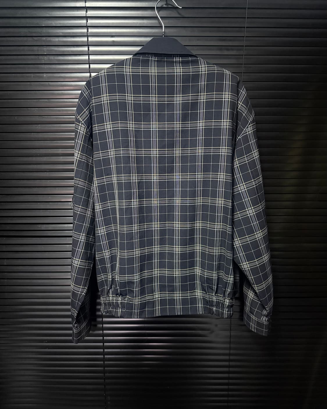 입생로랑 체크 폴리쉘 블루종 봄버 워크 자켓 점퍼 카라 집업 100 L 상품이미지5