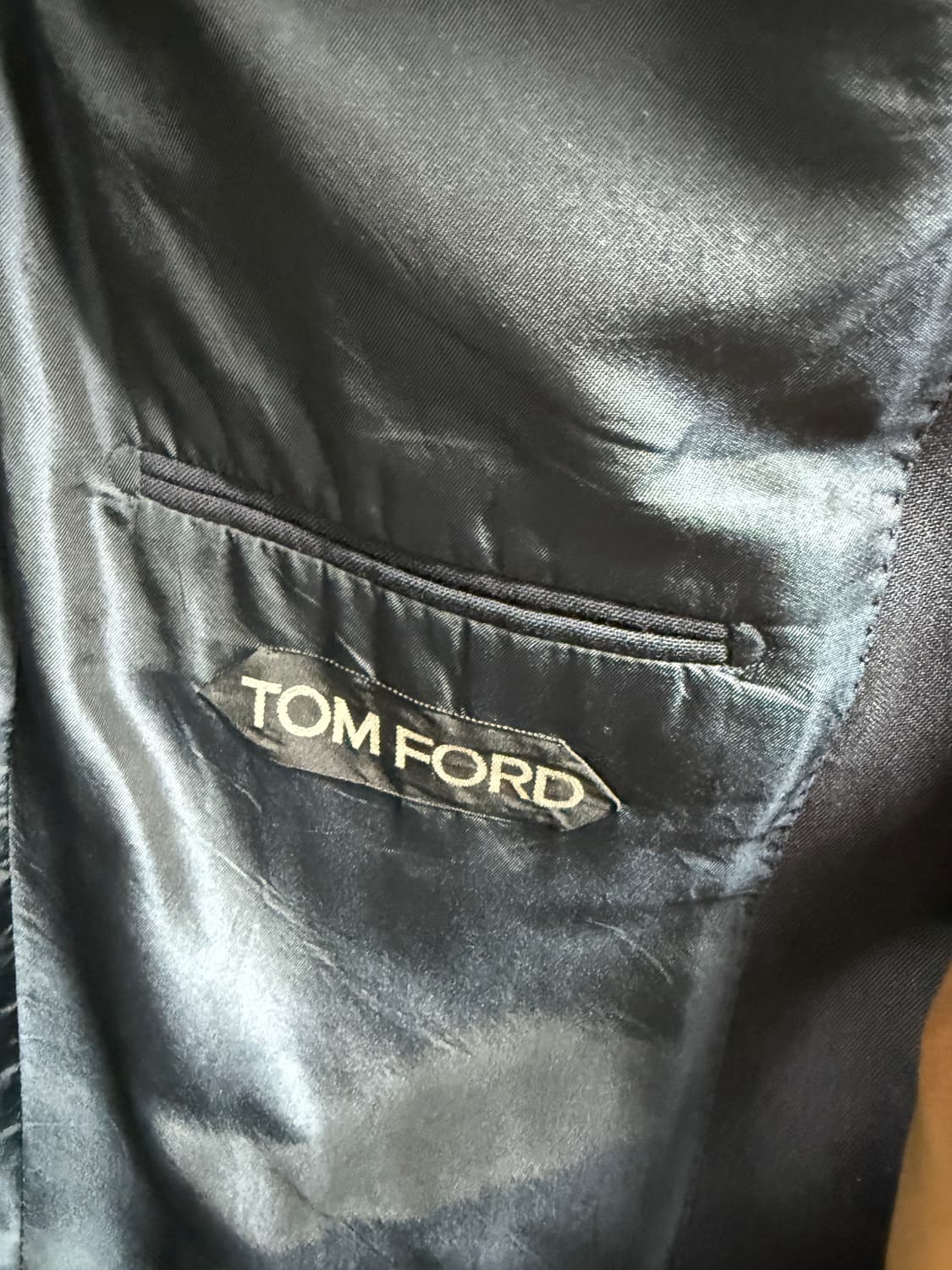 톰포드 수트 상품이미지2