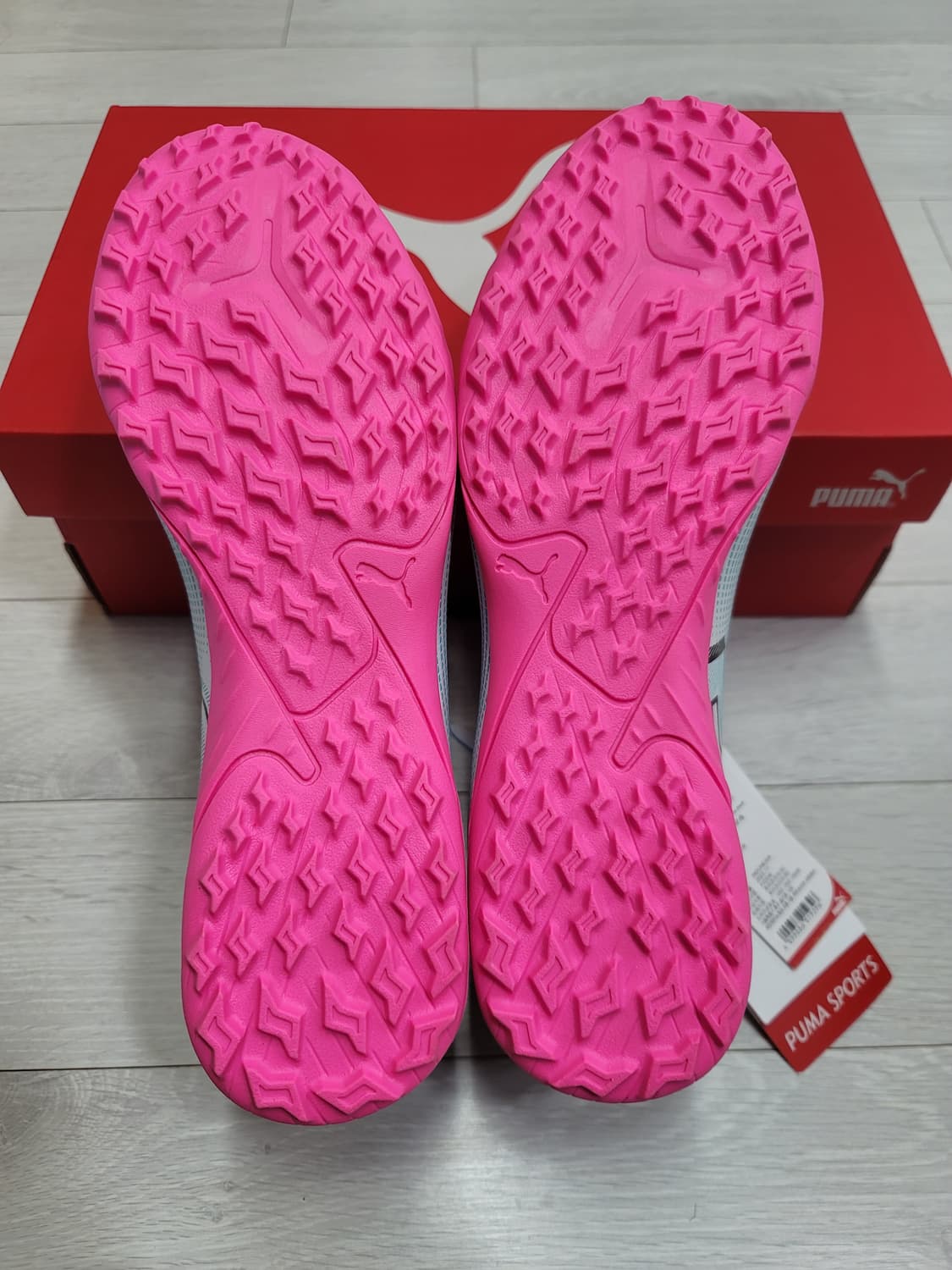 (265)푸마 풋살화 퓨처 7 플레이 TT[대전 직거래도 가능] 상품이미지8