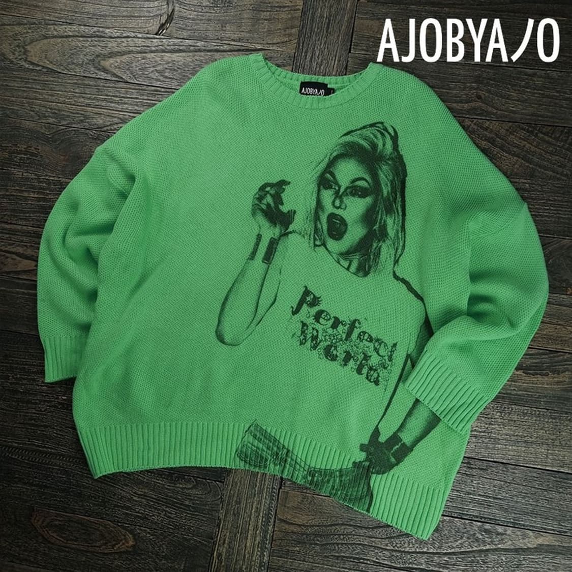 [아조바이아조] 그래픽 프린팅 오버핏 니트 M19305 상품이미지1