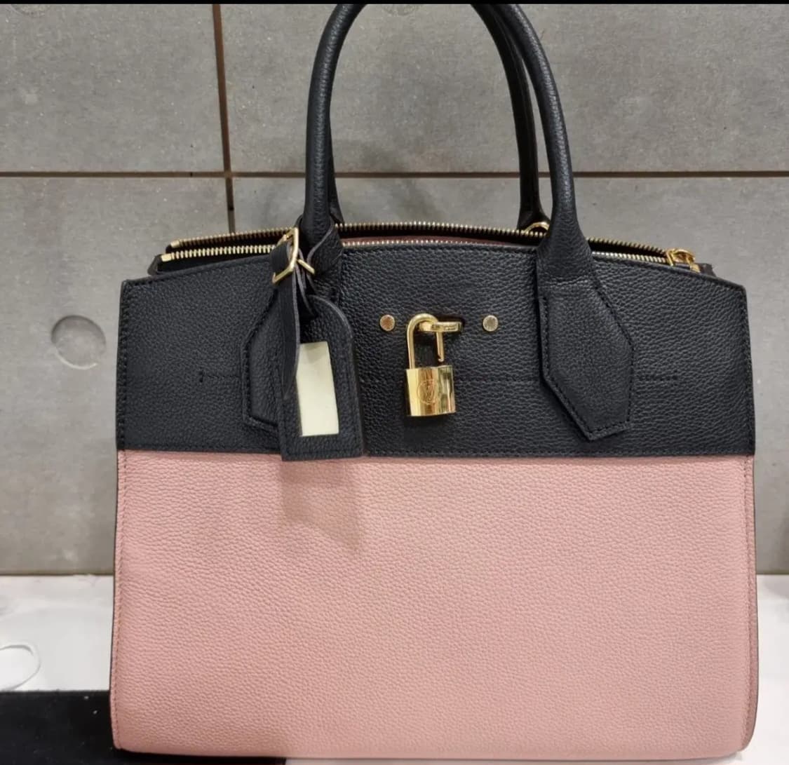 루이비통 시티 스티머 착샷O 상품이미지4