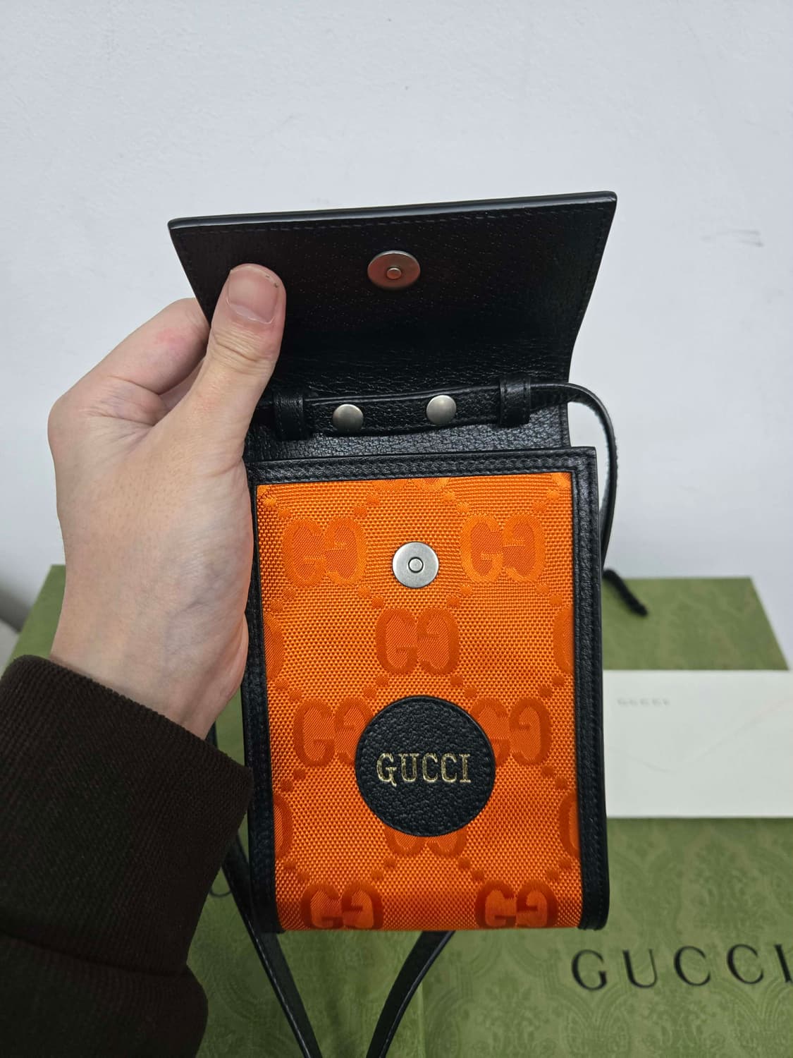 [보증서 정품] 구찌 오프더그리드 폰홀더백 상품이미지5